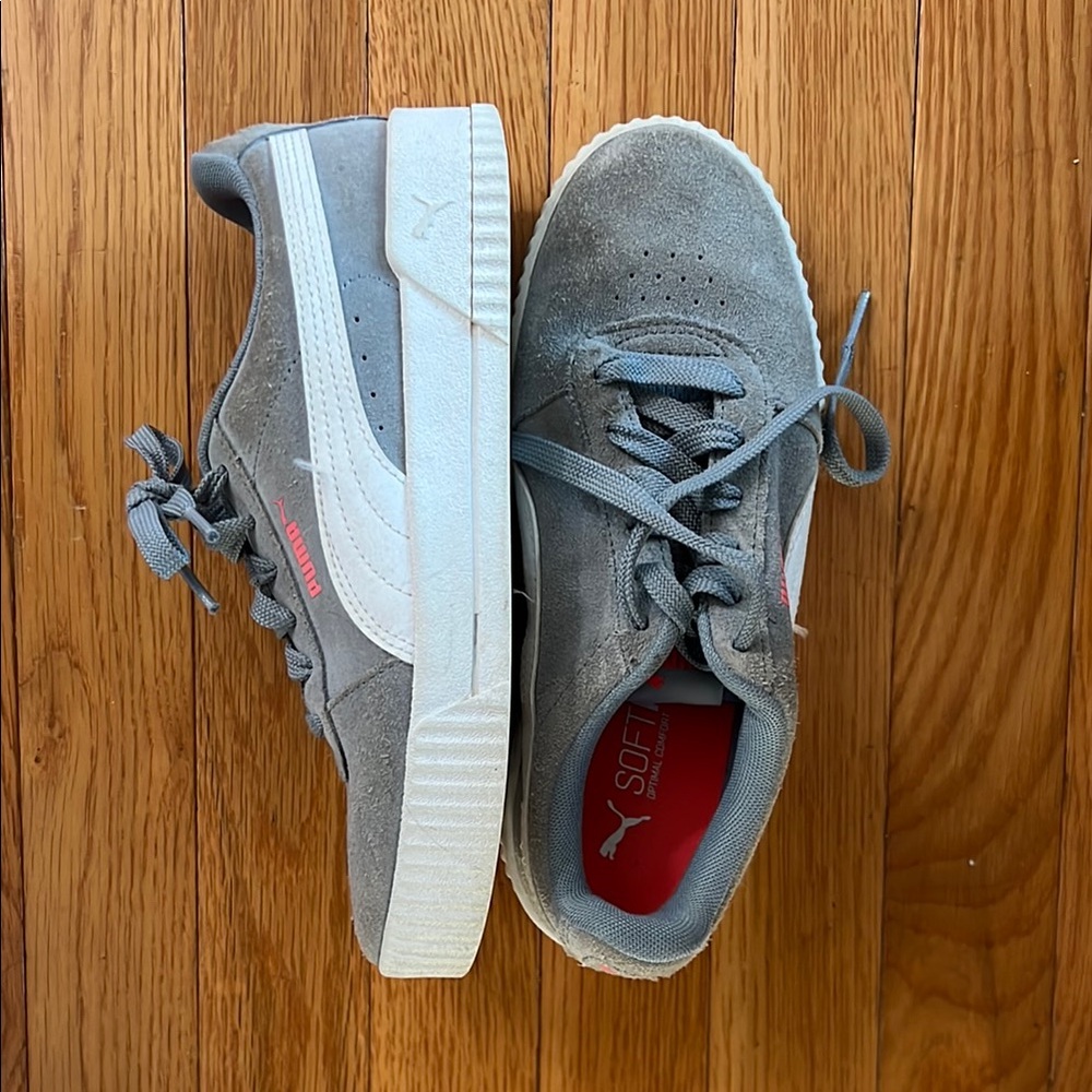Puma Suede Sneakers - Gray